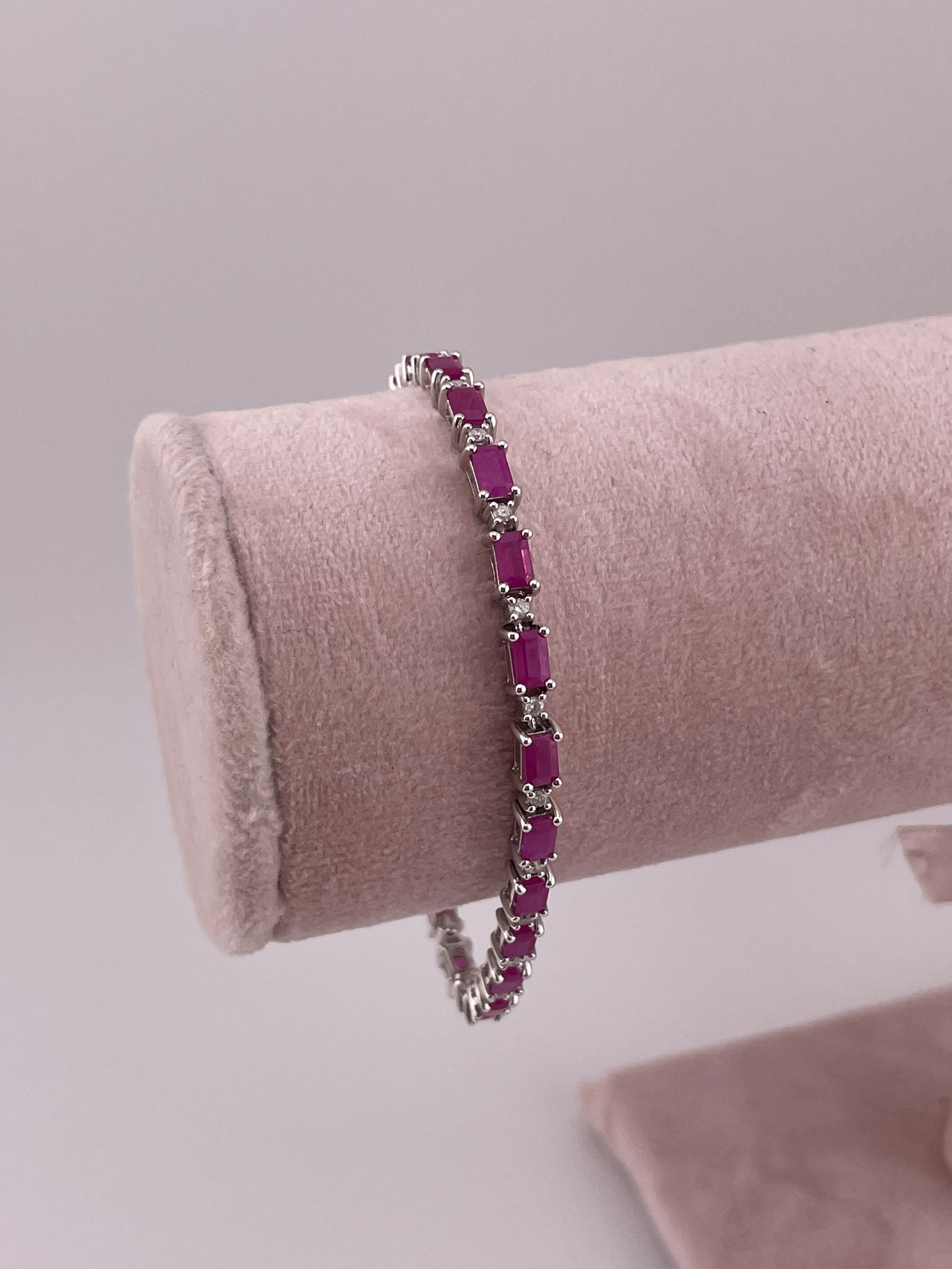 18ct White Gold 0.50ct Diamond & 8.00ct Ruby Bracelet