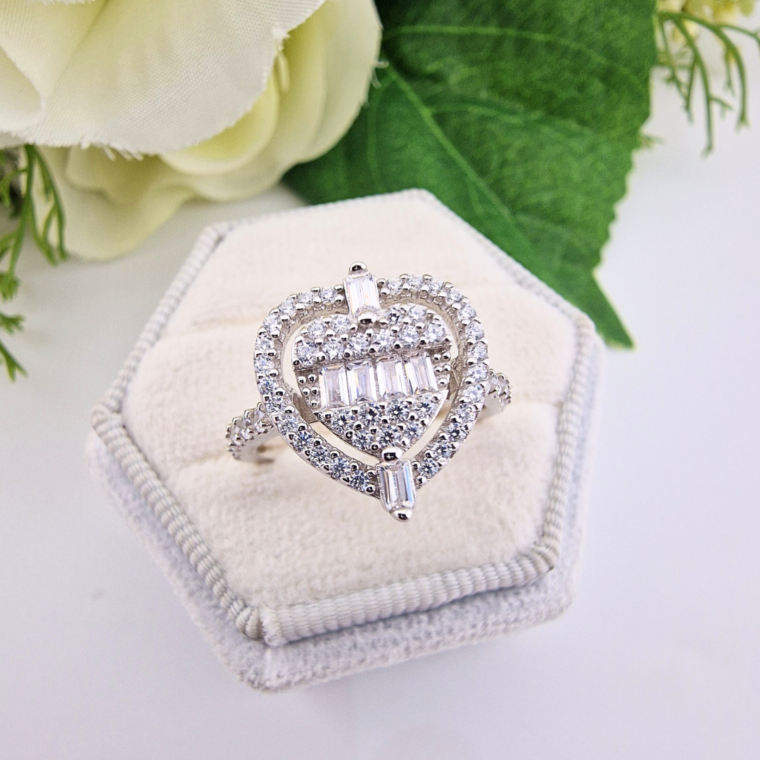 925 Sterling Silver Baguette & Round Cut Cz Heart Cluster Ring