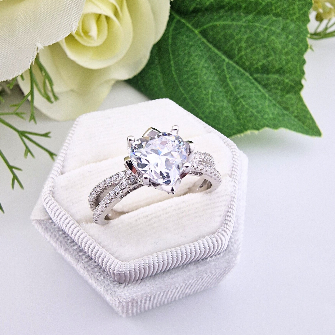 925 Sterling Silver Double Band Cz Heart Ring