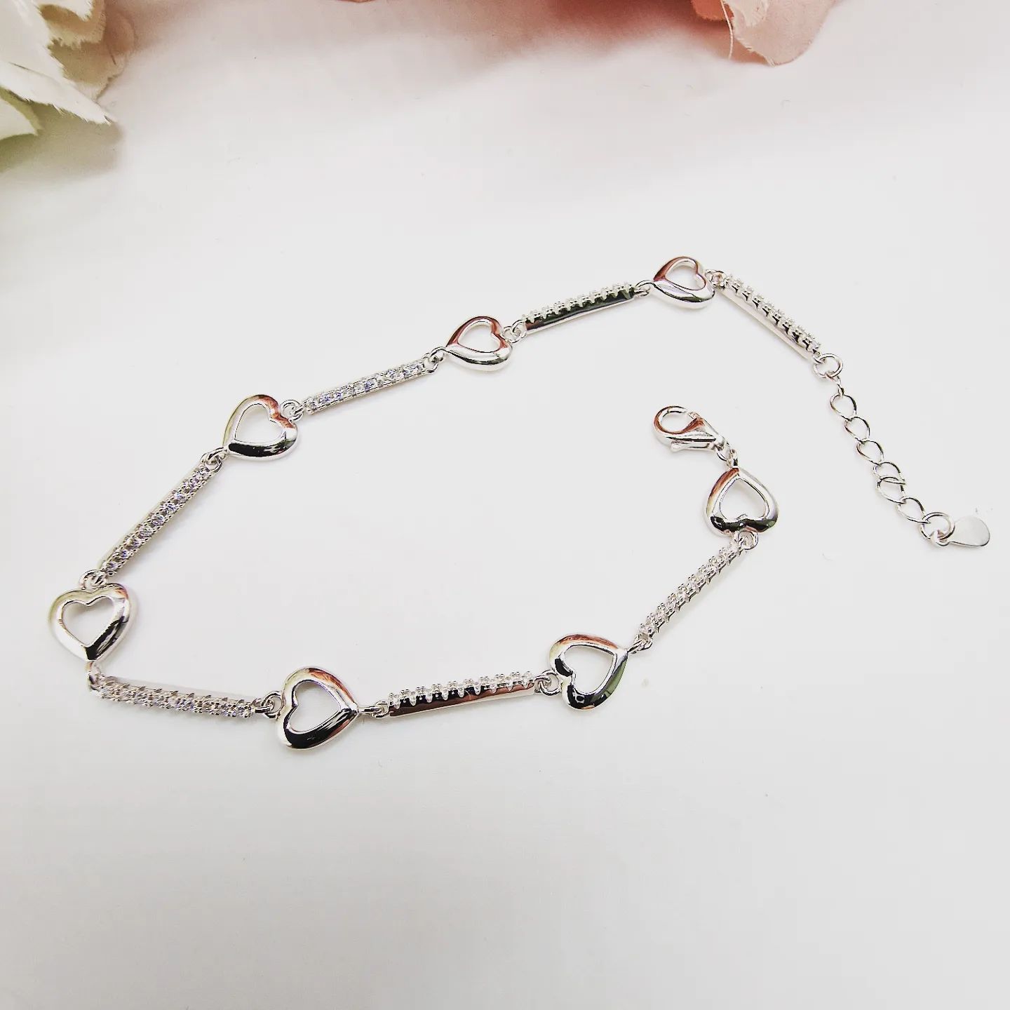 925 Sterling Silver Heart Cz Ladies Bracelet