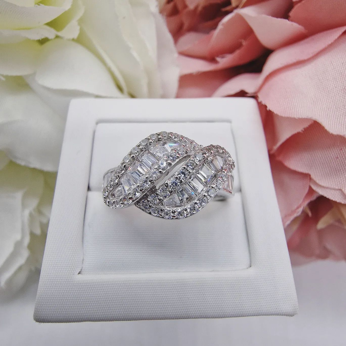 925 Sterling Silver Fancy Wave Cz Crossover Ring