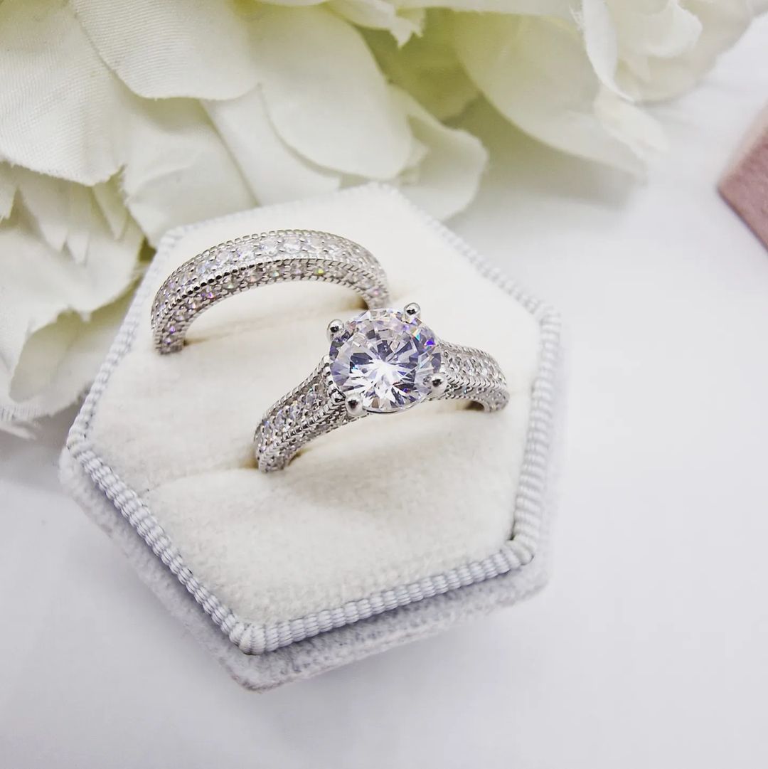 925 Sterling Silver Pave Set Cz Ladies Ring Set