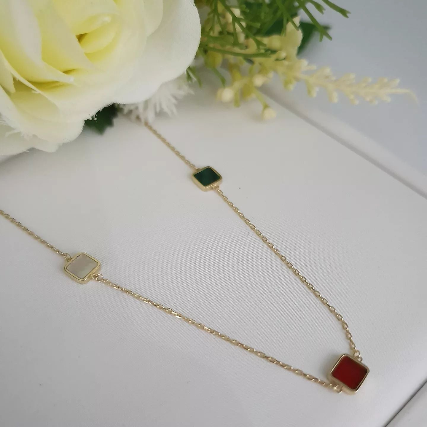 9ct Yellow Gold Rubover Squares, White Mother Of Pearl, Red Carneol & Green Malachite 18"Necklace/07" Bracelet