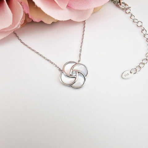 925 Sterling Silver White Shell Swirl Necklace