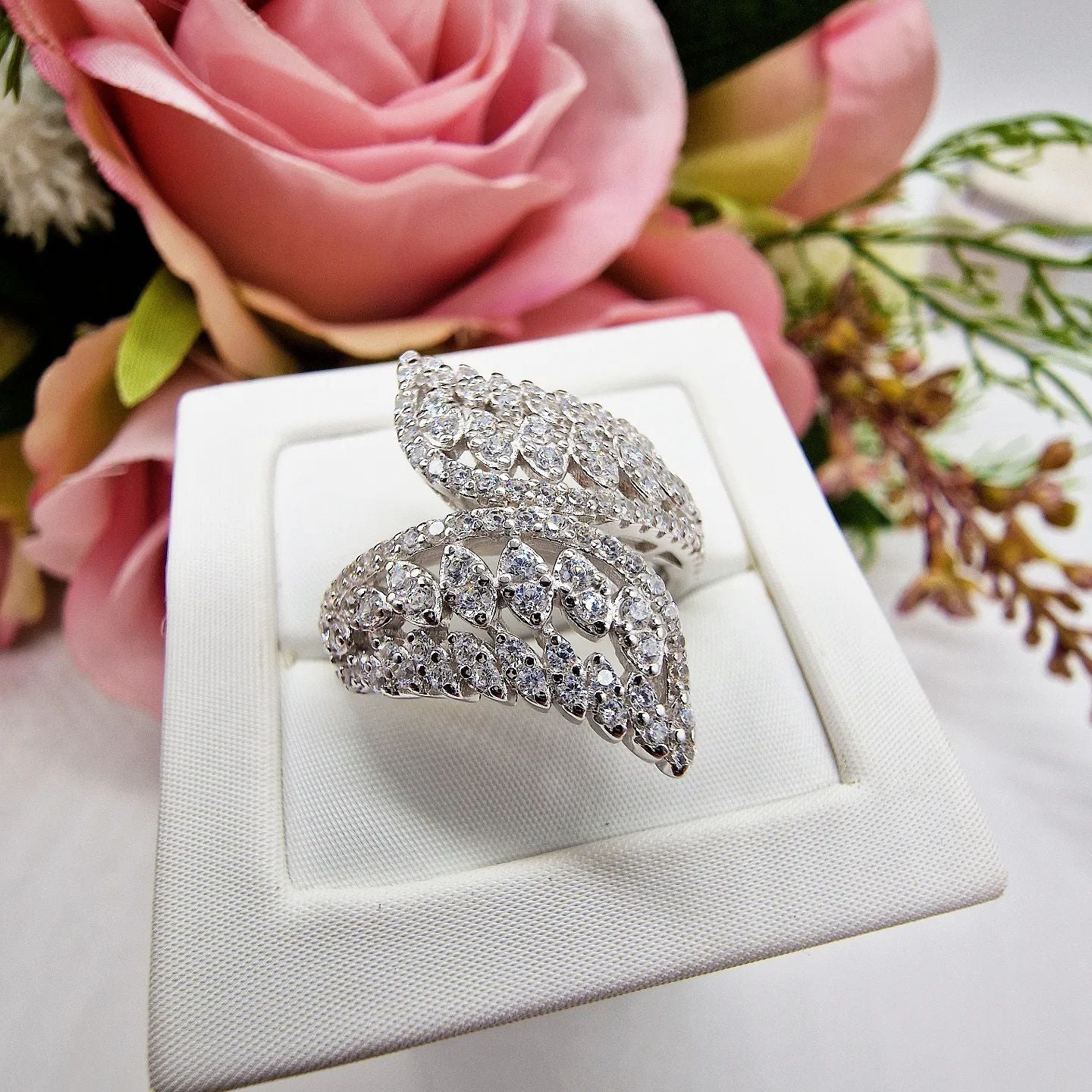 925 Sterling Silver Cz Fancy Crossover Ring