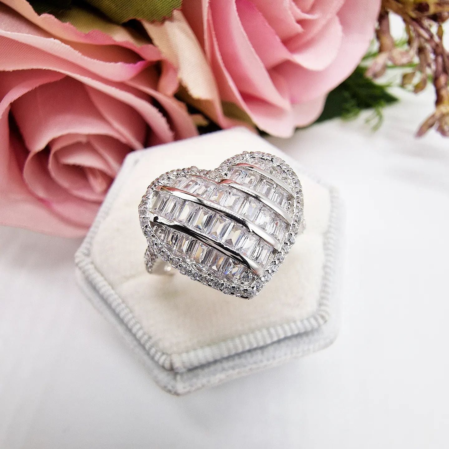 925 Sterling Silver Cz Round & Baguette Cluster Heart Ring