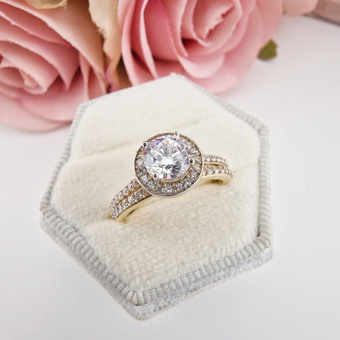 9ct Yellow Gold Round Halo Cz Ring Set