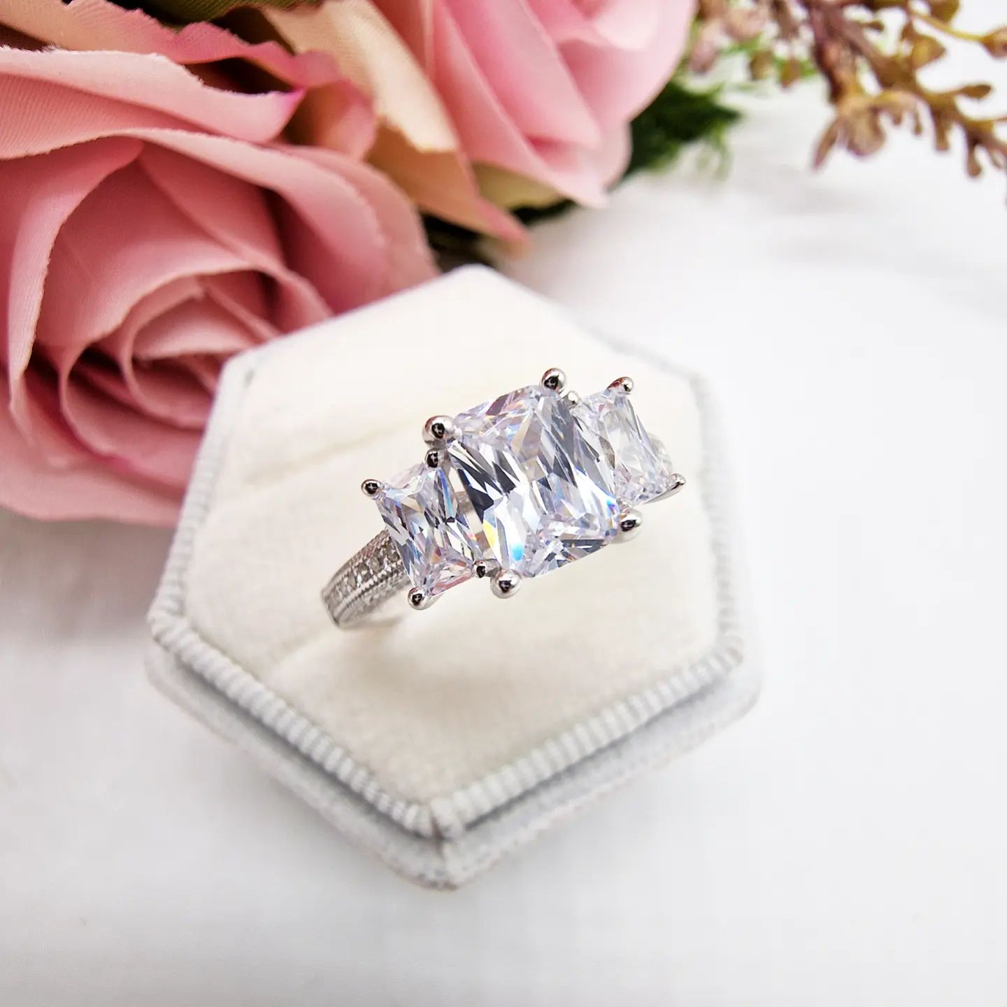 925 Sterling Silver Vintage Emerald Cut Cz Trilogy Ring