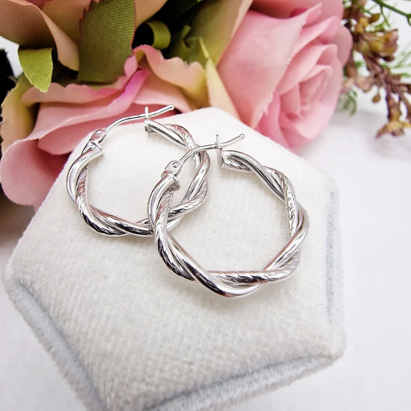 9ct White Gold 20mm Twist Hoop Earrings