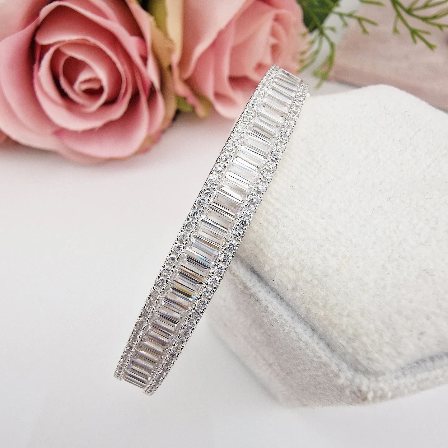 925 Sterling Silver Hinged Baguette & Round Cubic Zirconia Bangle