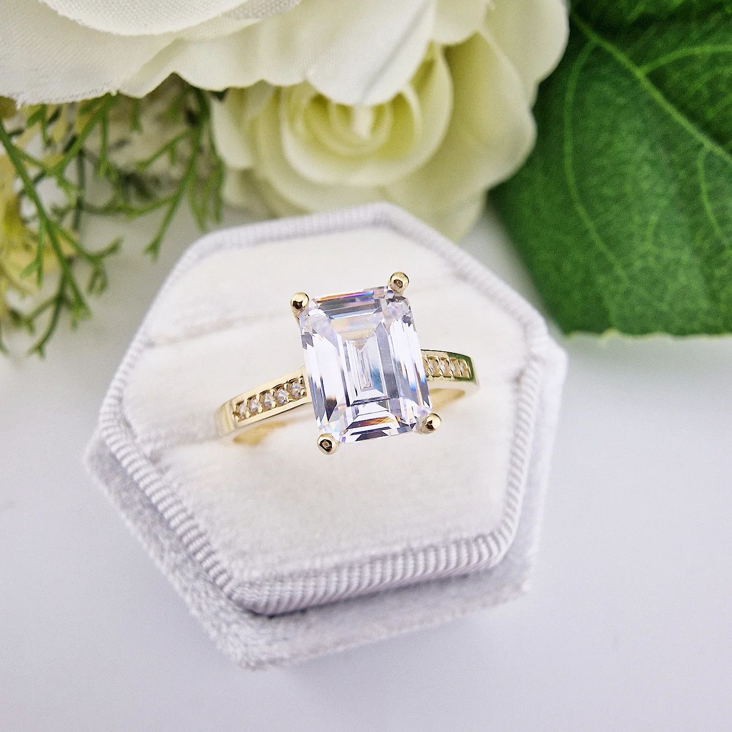 9ct Yellow Gold Emerald Cut Clear Cubic Zirconia Ring