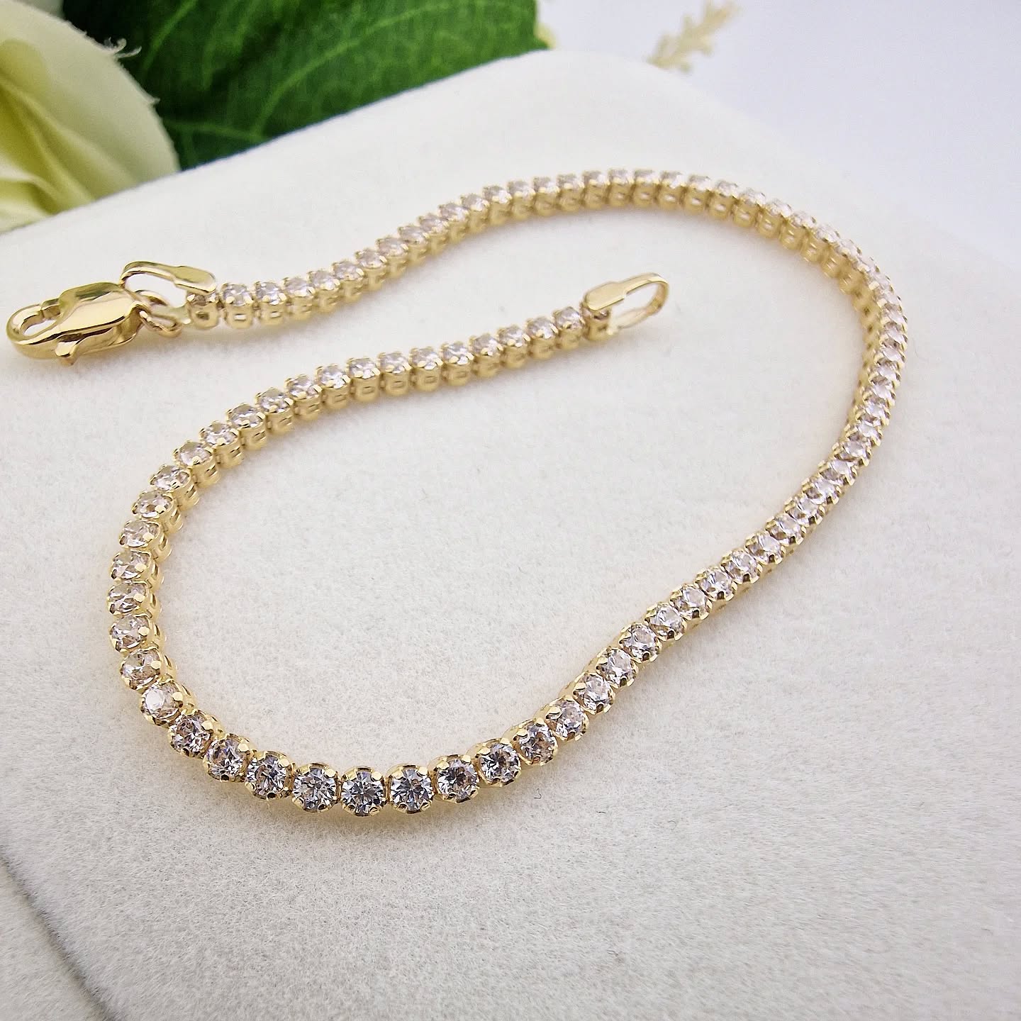 9ct Yellow Gold Round Cubic Zirconia Ladies Tennis 07" Bracelet