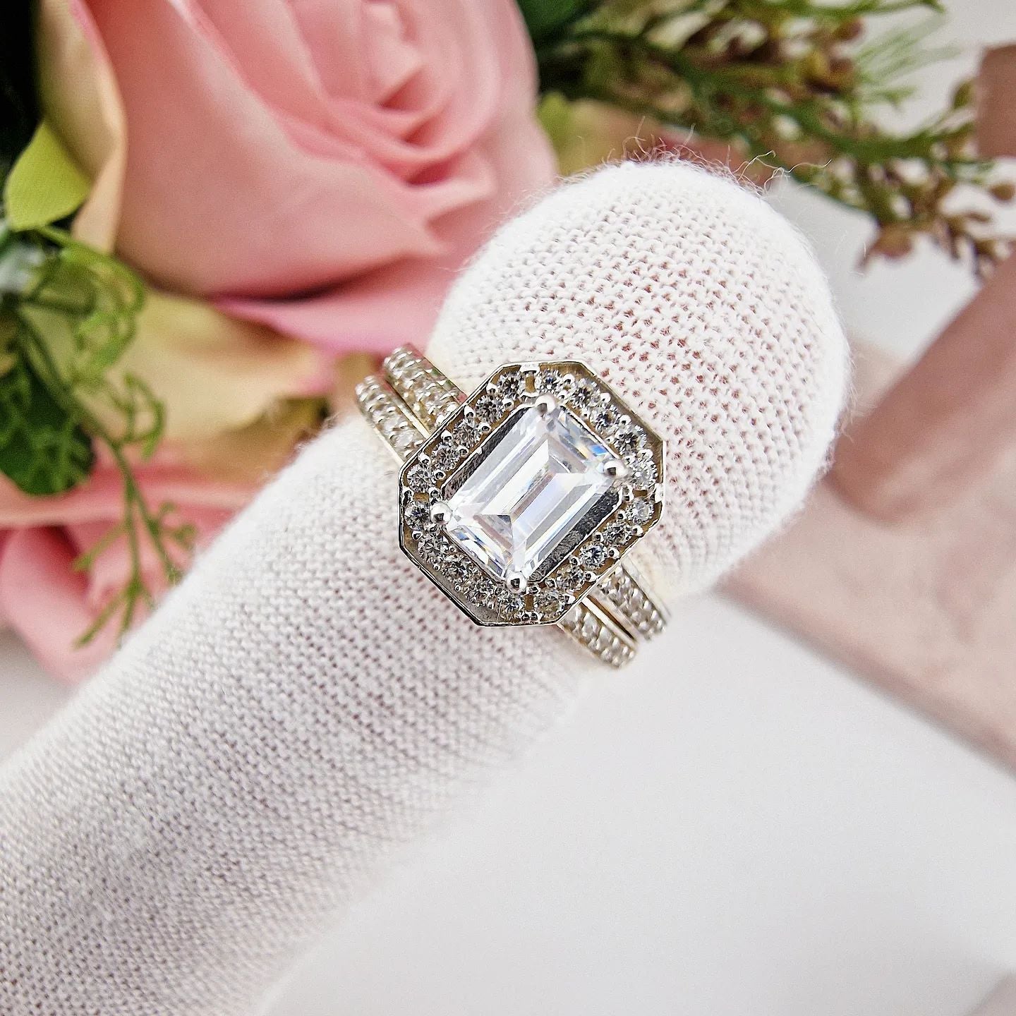 9ct Yellow Gold Emerald Cut Cz Centre Cushion Ring Set