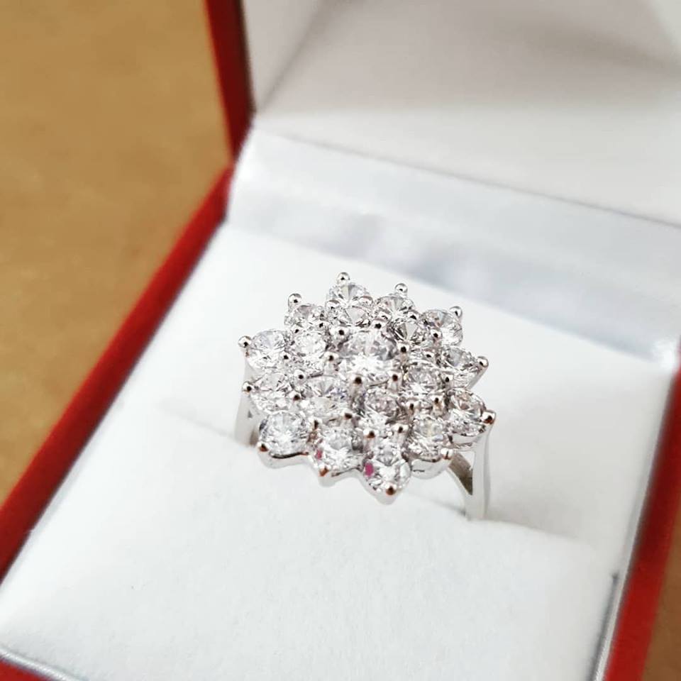 925 Sterling Silver Claw Set Cz Cluster Ring