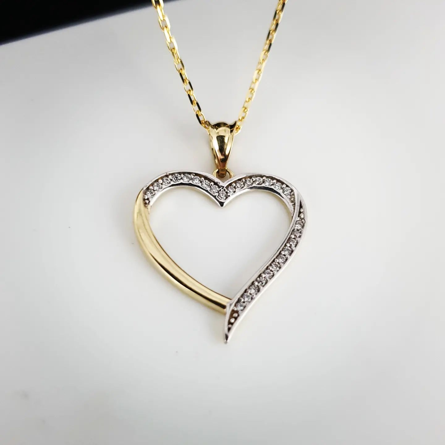 9ct Yellow & White Gold Cubic Zirconia Heart Pendant